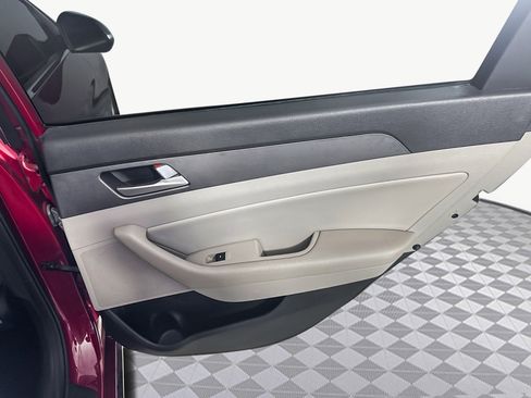 Used 2016 Hyundai Sonata SE image 28