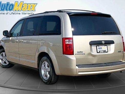 Used 2010 Dodge Grand Caravan Hero w/ Popular Equipment Group FWD image 4