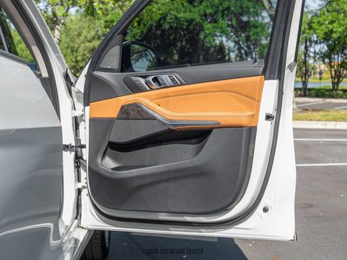 Used 2024 BMW X7 xDrive40i image 30