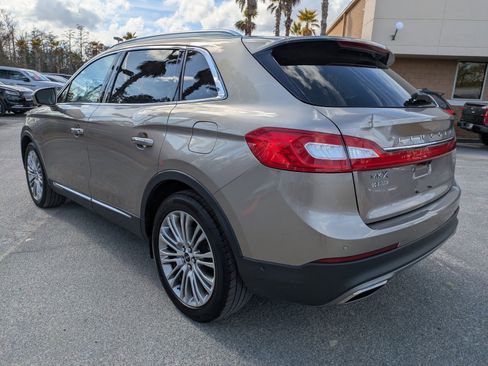 Used 2018 Lincoln MKX Reserve w/ Driver Assistance Package image 7