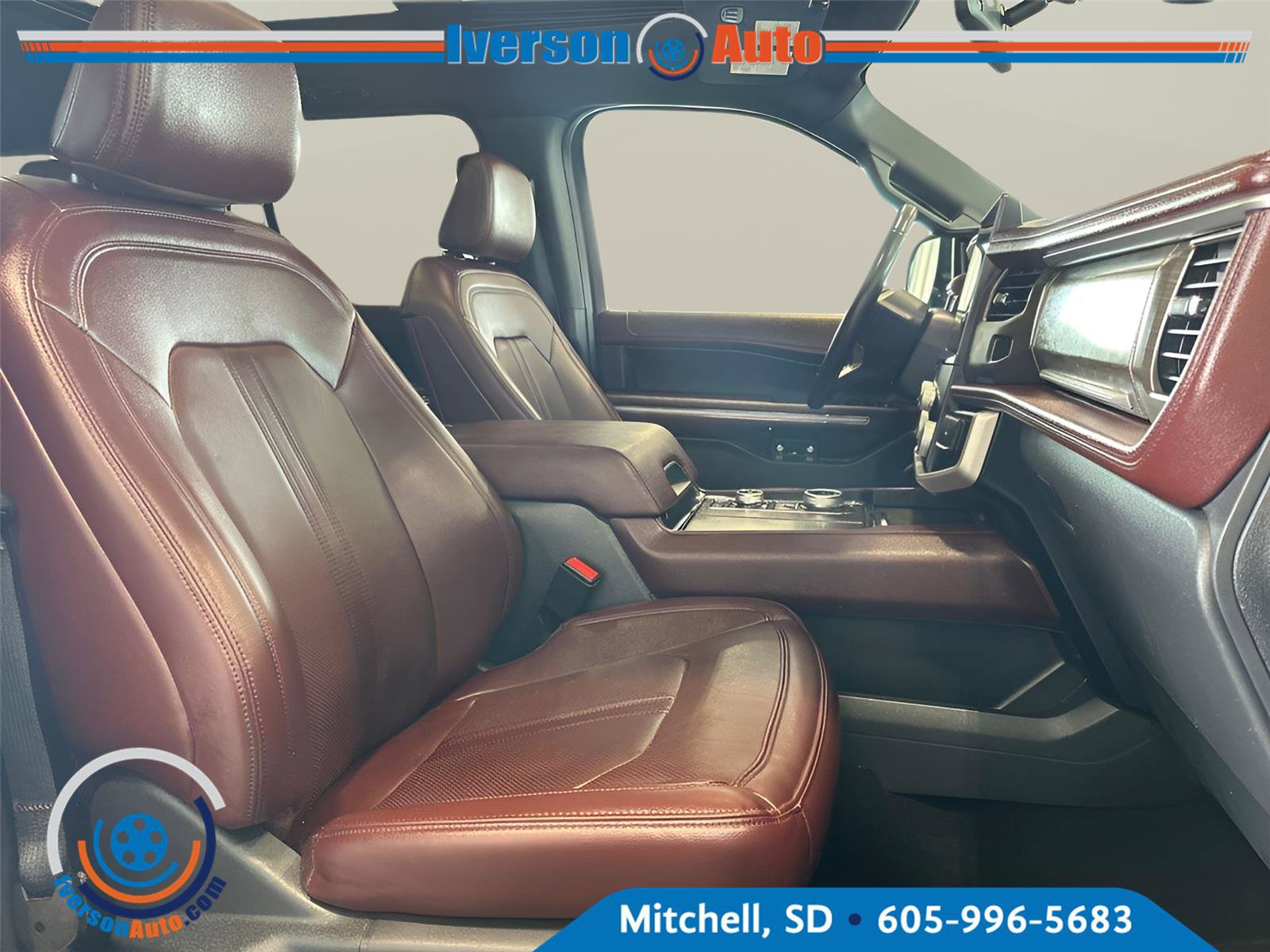 Used 2024 Ford Expedition Max Limited AWD/4WD image 39