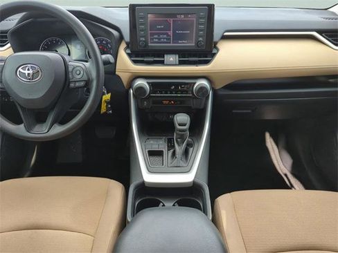 Used 2019 Toyota RAV4 LE image 17