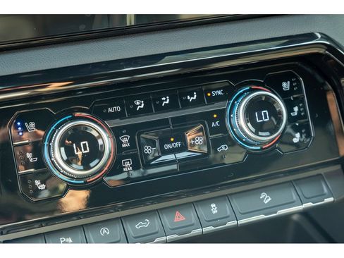 New 2026 GMC Sierra 1500 AT4 w/ AT4 Premium Package AWD/4WD image 30