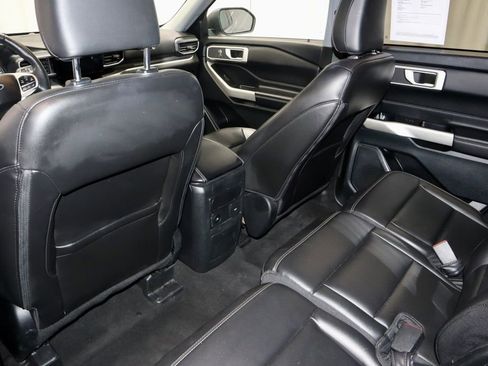 Certified 2023 Ford Explorer XLT w/ Equipment Group 202A image 21