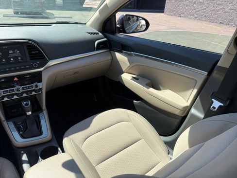 Used 2020 Hyundai Elantra Value Edition FWD image 16