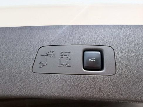Certified 2022 Lincoln Corsair AWD w/ Equipment Group 101A image 10