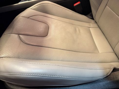 Used 2021 Hyundai Elantra Limited image 24