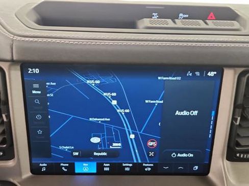 New 2025 Ford Bronco Outer Banks image 16