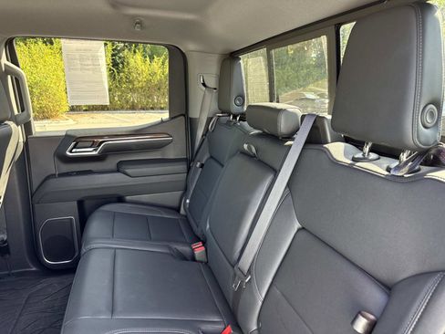 Used 2023 Chevrolet Silverado 1500 RST w/ Redline Edition RWD image 11