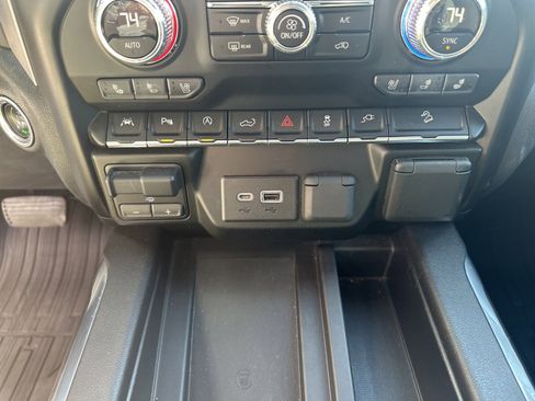 Used 2019 GMC Sierra 1500 SLT w/ SLT Premium Plus Package image 15