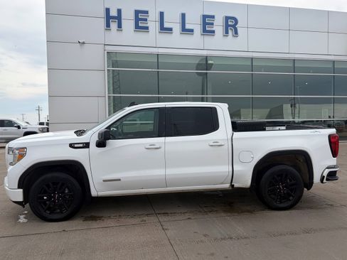 Used 2020 GMC Sierra 1500 Elevation w/ Elevation Value Package image 3
