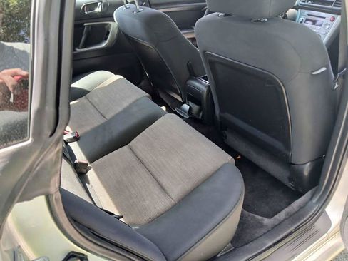 Used 2005 Subaru Legacy 2.5i AWD/4WD image 15