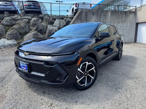 Used 2025 Chevrolet Equinox EV LT image 1