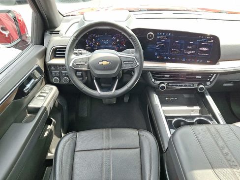 Used 2025 Chevrolet Suburban High Country w/ Sun And Tow Package AWD/4WD image 12
