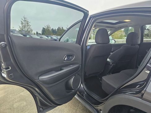 Used 2017 Honda HR-V EX image 26