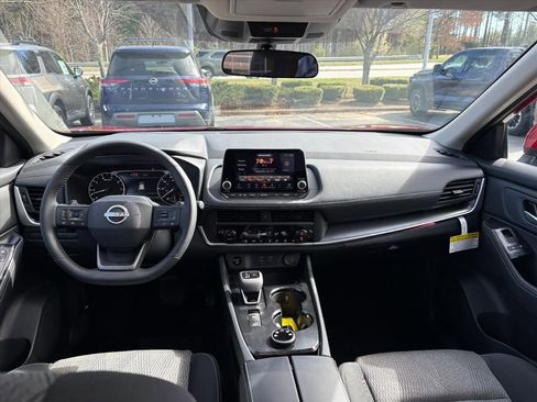 Certified 2026 Nissan Rogue SV w/ Cold Weather Package image 8