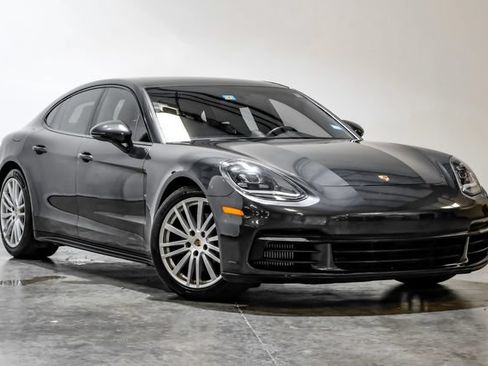 Used 2018 Porsche Panamera 4S AWD/4WD image 9