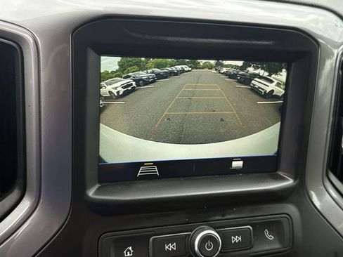 Used 2019 Chevrolet Silverado 1500 Custom Trail Boss w/ Custom Convenience Package AWD/4WD image 14