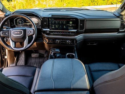 Certified 2024 GMC Sierra 1500 Elevation w/ Elevation Premium Package image 9