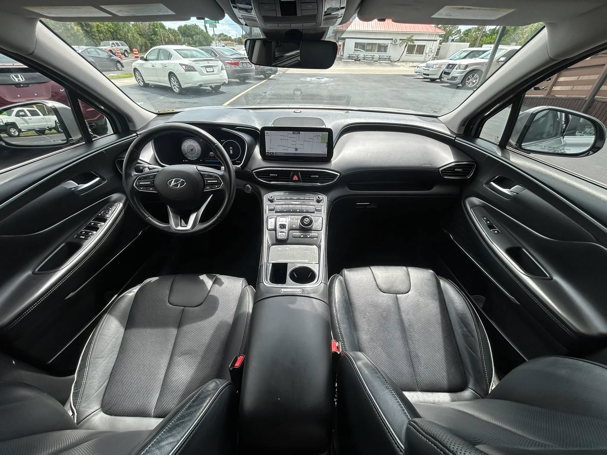 Used 2021 Hyundai Santa Fe SEL w/ Convenience + Premium Package FWD image 14