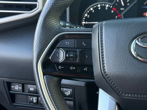Used 2022 Toyota Tundra Limited image 19