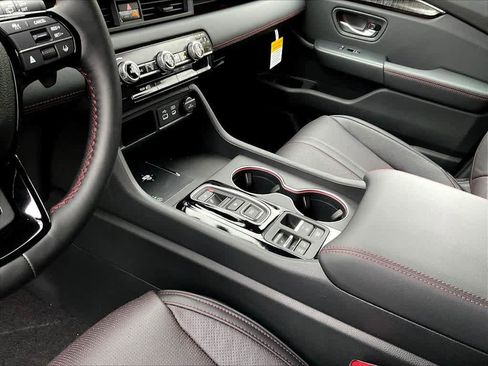 New 2025 Honda Pilot Black Edition image 14