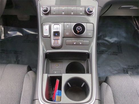 Certified 2022 Hyundai Santa Fe SEL image 19