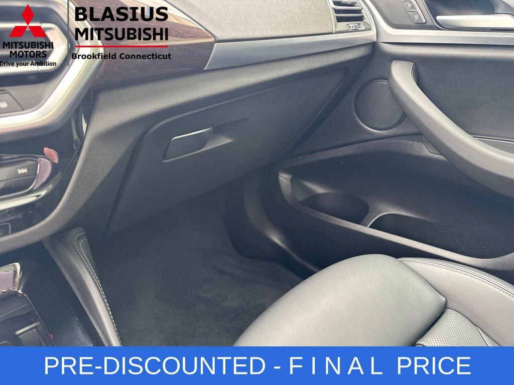 Used 2025 BMW X4 xDrive30i AWD/4WD image 36