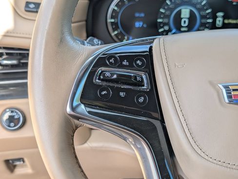 Used 2020 Cadillac Escalade Platinum AWD/4WD image 23