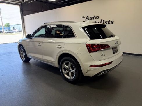 Used 2023 Audi Q5 2.0T Premium w/ Convenience Package AWD/4WD image 2