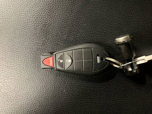 Used 2023 RAM 1500 Classic SLT w/ Electronics Group image 13