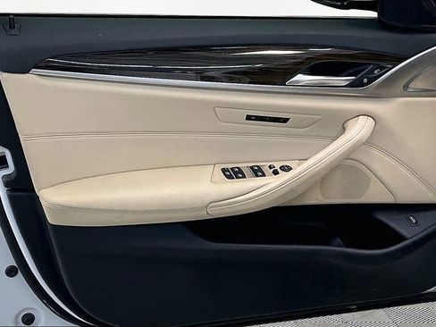 Used 2017 BMW 530i xDrive AWD/4WD image 20