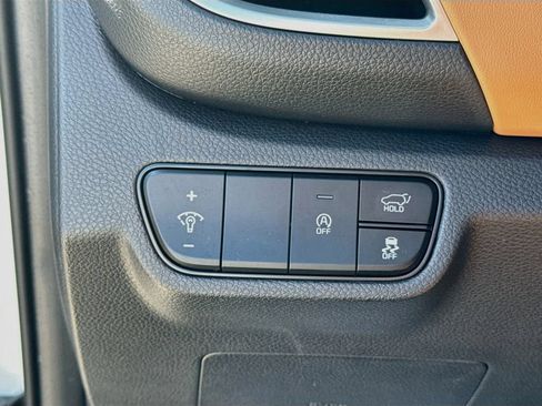 Certified 2026 Kia Seltos EX w/ EX Sunroof Package AWD/4WD image 13