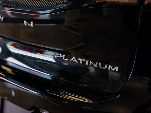 Used 2025 Toyota Crown Platinum image 7