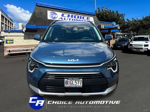 Used 2025 Kia Niro EX FWD image 11