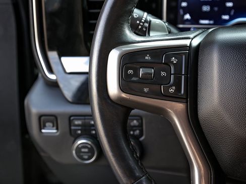 Used 2023 Chevrolet Silverado 1500 High Country image 14