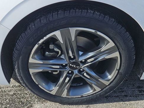 Used 2022 Kia K5 LXS image 7