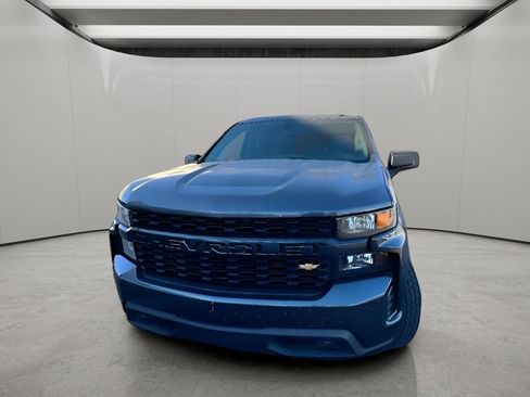 Used 2020 Chevrolet Silverado 1500 Custom w/ Custom Value Package AWD/4WD image 15