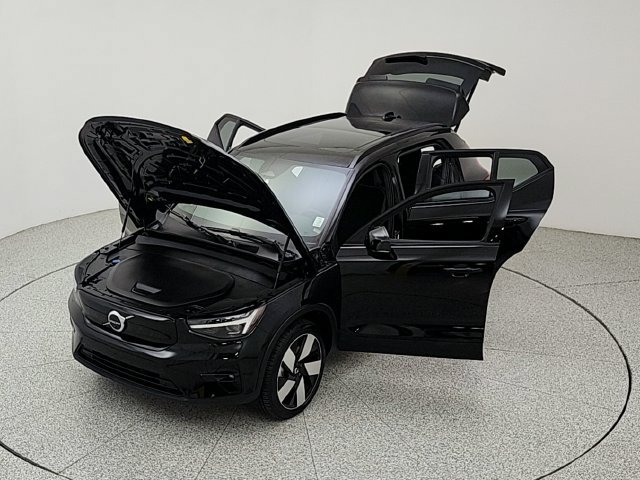 Certified 2023 Volvo XC40 Recharge Ultimate w/ Protection Package Premier AWD/4WD image 24
