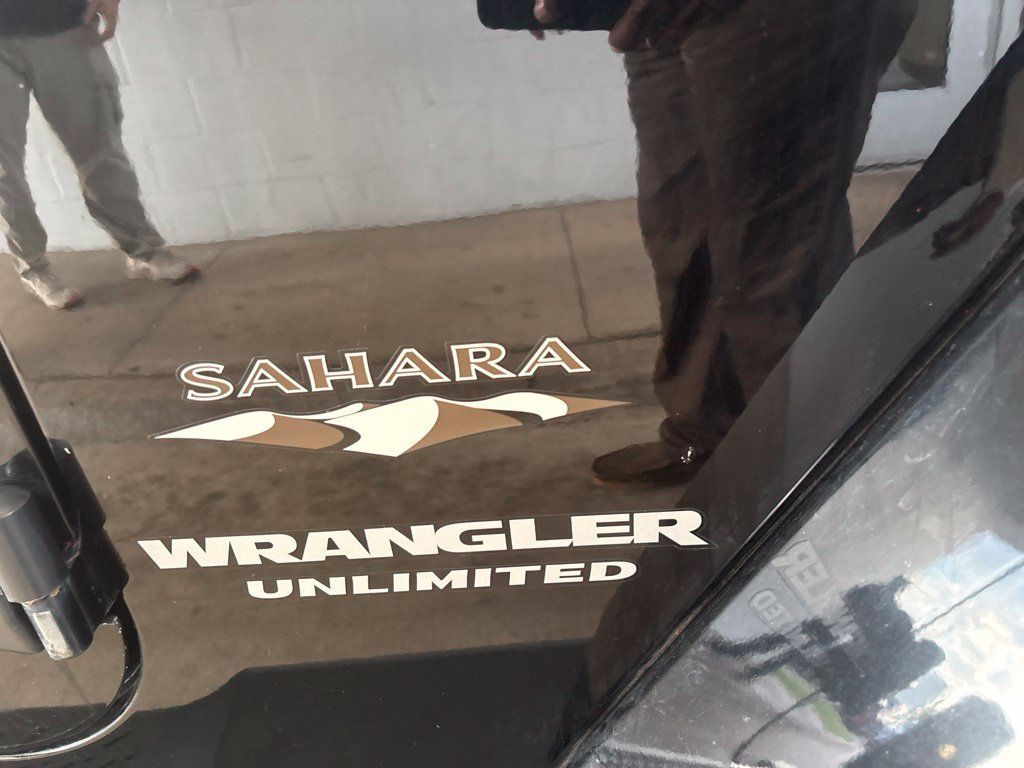 Used 2016 Jeep Wrangler Unlimited Sahara w/ Trailer Tow Group AWD/4WD image 3