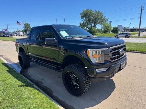 Used 2022 Ford F150 XLT w/ Equipment Group 302A High AWD/4WD image 7