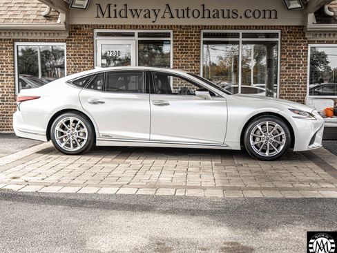 Used 2020 Lexus LS 500h AWD image 9