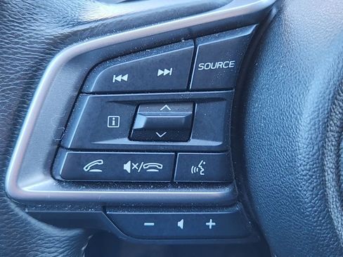 Used 2025 Subaru Outback Premium AWD/4WD image 13