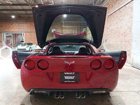 Used 2012 Chevrolet Corvette Coupe w/ Roof Package RWD image 31