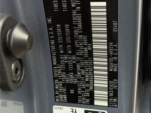 Used 2023 Toyota Corolla Cross XLE image 37