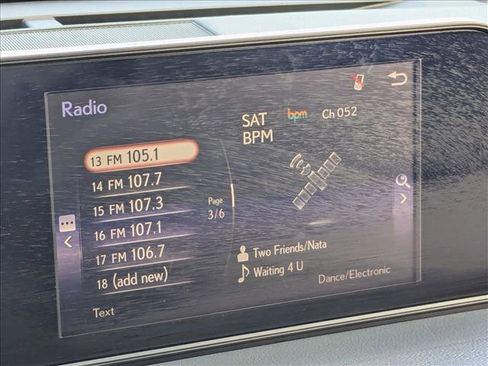 Used 2018 Lexus RX 350L w/ Premium Package image 14