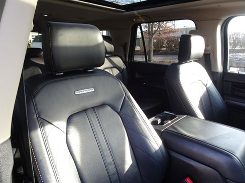 Used 2021 Ford Expedition Max Platinum image 26