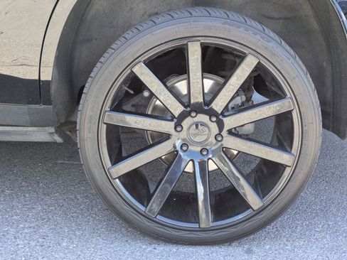 Used 2021 Chevrolet Tahoe RST AWD/4WD image 31