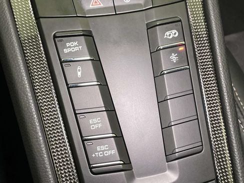 Certified 2018 Porsche 911 GT3 w/ Sport Chrono Package RWD image 29