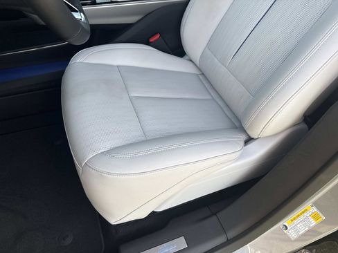 Certified 2025 Cadillac Lyriq Luxury RWD image 19
